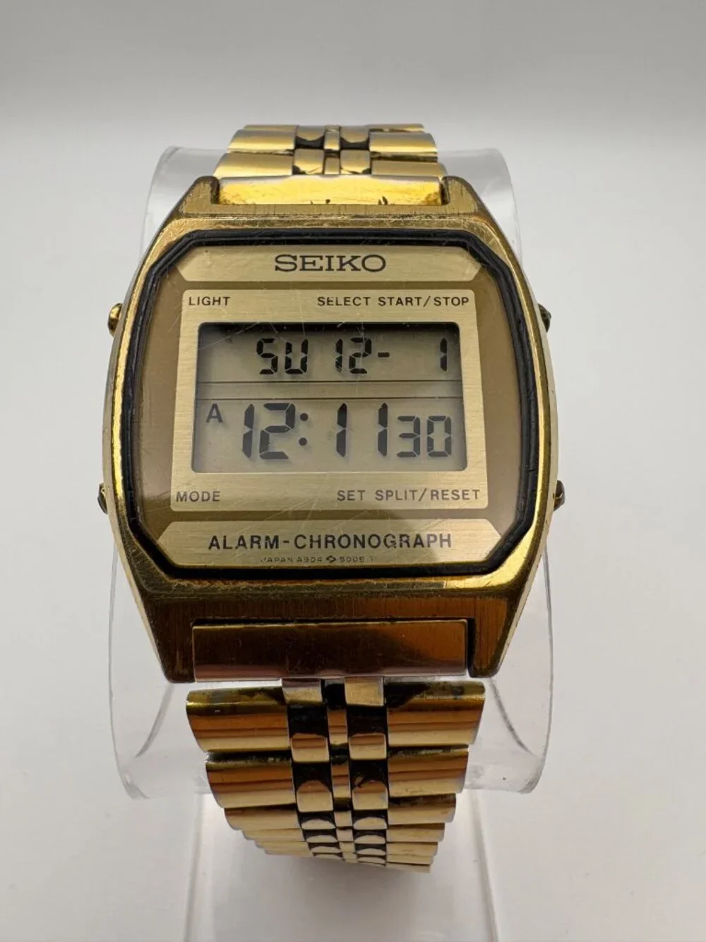 Vintage Seiko A904-5009 Digital Alarm Chronograph Gold Tone Watch Parts Repair